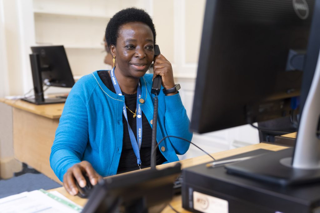 Adviser on Phone and computer